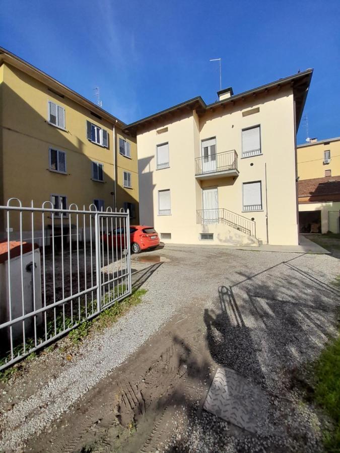Breve Ristoro Lägenhet Parma Exteriör bild